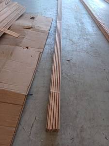lot 60913 image: 120 Linear Feet Oak Base
