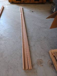 lot 60931 image: 100 Linear Feet Oak Casing
