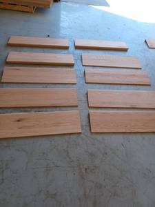 lot 60942 image: 10-42 Inch Oak Stair Treads