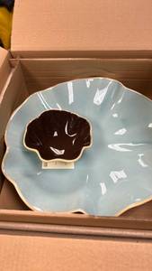 lot 60007 image: Southern Living at HOME Catalina Serveware Set of 2 Bowls 40862