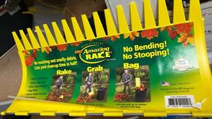 lot 60009 image: Amazing Rake Yard Debris Collection Tool Yellow