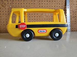 lot 5005 image: Little Tikes School Bus Toy Vehicle Yellow