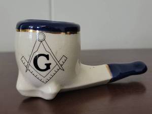 lot 10067 image: Masonic Smoking Pipe with G Symbol Navy Blue and Cream
