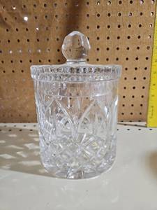 lot 5034 image: Cut Glass Covered Jar with Lid Candy or Ice