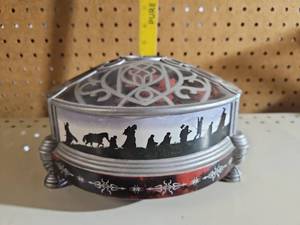 lot 5041 image: Lord of the Rings Fellowship of the Ring Collectible