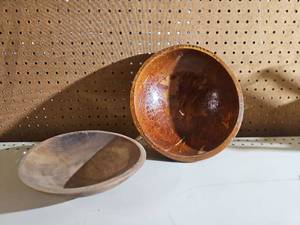 lot 5057 image: Turned Wood Bowls Lot of 2 Assorted Sizes