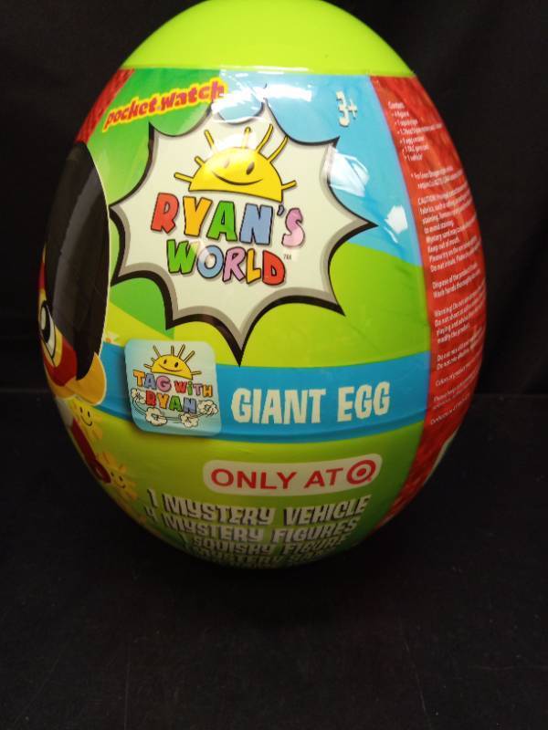 lot 2037 image: Ryans World Giant Egg with Mystery Toys and Figures - Retail $15