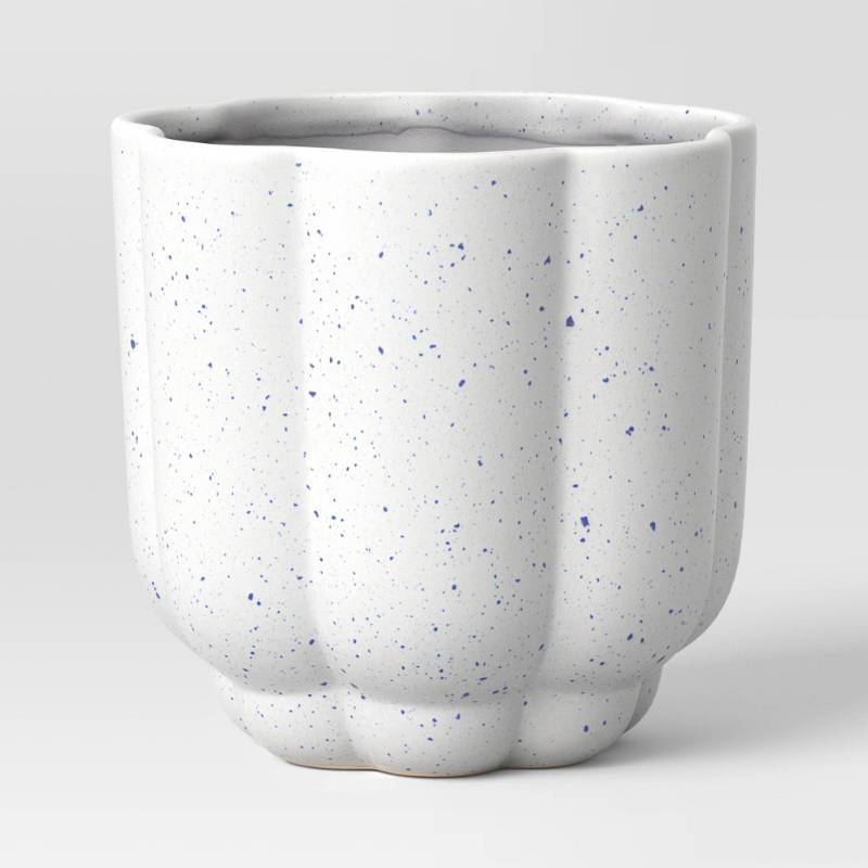 lot 2103 image: Scallop Planter Blue Speckled - Room Essentials - Retail $10