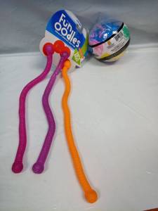 lot 2123 image: Fun Oodles Stretchy Noodles 5 Pack Ages 5 - Retail $12