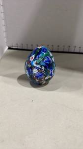 lot 1007 image: Murano Glass Millefiori Egg Paperweight