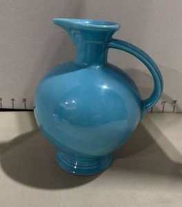 lot 1017 image: Vintage Fiesta Turquoise Ceramic Carafe Pitcher