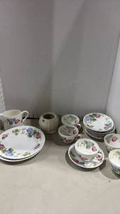 lot 1045 image: Embassy Ware Fondeville England Bone China Morning Glory not complete tea set