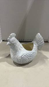 lot 1061 image: White Glazed Ceramic Hen Planter Bowl