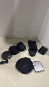 lot 1113 image: Oticon case and more