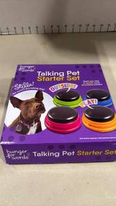 lot 1132 image: Hunger for Words Talking Pet Starter Set