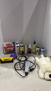 lot 1138 image: Dog Grooming &amp Care Bundle&nbsp Wahl Designer Clipper, KingKomb, Kong Ziggies &amp More