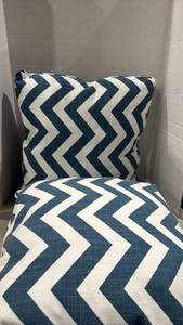 lot 1180 image: Blue and White Chevron Throw Pillows Set of 2 18x18