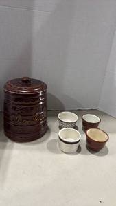 lot 1198 image: Marcrest Stoneware Cookie Jar with Assorted Ceramic Ramekins Set