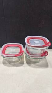 lot 1220 image: Rubbermaid Easy Find Lids Glass Food Storage Containers Set