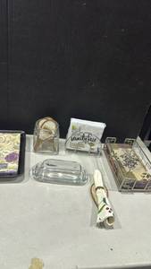 lot 1227 image: Table Entertaining Accessory Set
