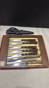 lot 1229 image: Oneida and other Custom Stainless USA Steak Knife Set with Sabatier Kitchen Shears