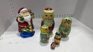 lot 2017 image: Musical Santa and Russian nesting dolls