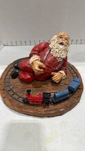 lot 2022 image: Babs Mellor Santa sculpture