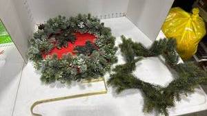 lot 2046 image: Poodle decor, holiday wreath and door hanger