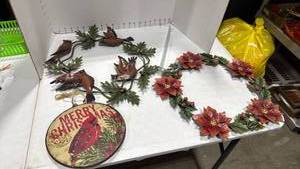 lot 2047 image: 2 metal wreaths and cardinal decor