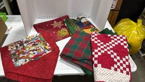 lot 2054 image: Tablecloths, table runners and more