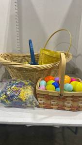 lot 2074 image: Easter baskets and eggs
