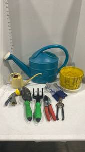 lot 2080 image: Garden supplies