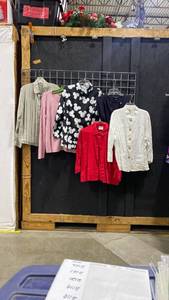 lot 2115 image: Ladies clothing sizes L, XL, XXL including Liz Claiborne, Lands End and more