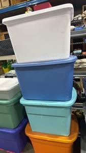 lot 4061 image: 4 Sterilite 18 Gal 68 L Storage Container with Lid