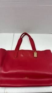 lot 32 image: Coach Red Leather Tote Bag