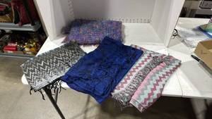 lot 2135 image: Scarves