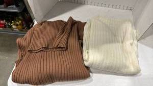 lot 2157 image: Womens sweaters large