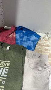 lot 2173 image: Womens tops size XL