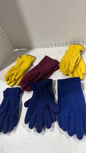 lot 2179 image: Gloves