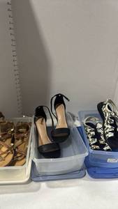 lot 2186 image: Womens Black heels, and sandals size 8.5,9