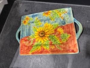 lot 1204 image: Ceramic Sunflower Serving Tray with Handles