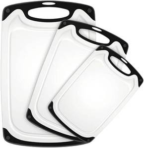 lot 27818 image: Cutting Board for Kitchen,3 Pieces Cutting Boards with Juice Grooves, Easy Grip Handle, Non-Slip, with Grinding Area for Grinding Garlic and Ginger��White�� - Retail $14