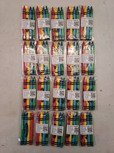 lot 27872 image: Lucky Art 4 Color Crayons Set Lot of 20 Packs - Retail $11