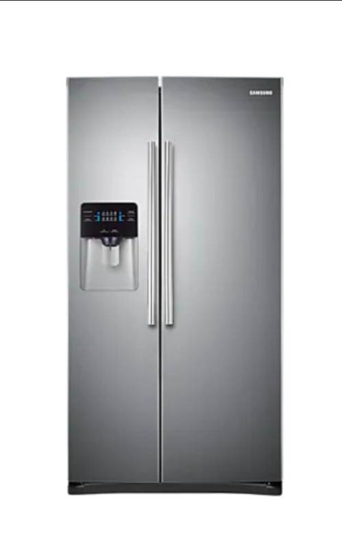 lot 1009 image: Samsung Side-by-Side Refrigerator with Water and Ice Dispenser - Retail $2,400