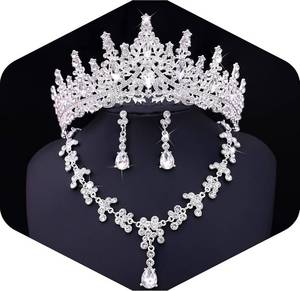 lot 131451 image: Tiaras and Crowns Jewelry Set for Women Tiaras Earrings and Necklace for Wedding Rhinestone Crystal Bridal Jewelry Sets for Costume Birthday Party Prom Gifts