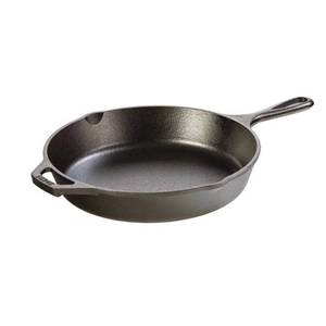 lot 61776 image: Lodge 10.25   Seasoned Cast Iron Skillet
