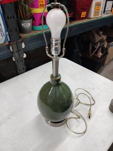 lot 61778 image: vintage mid-century modern table lamp