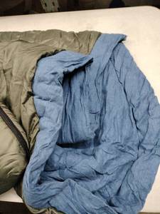 lot 61814 image: Coleman Insulated Sleeping Bag