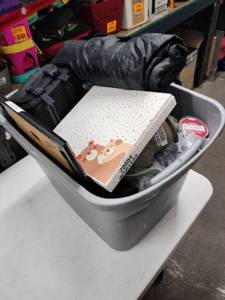 lot 61835 image: Tote of Miscellaneous Items