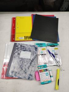 lot 61838 image: Lot of Miscellaneous School Supplies